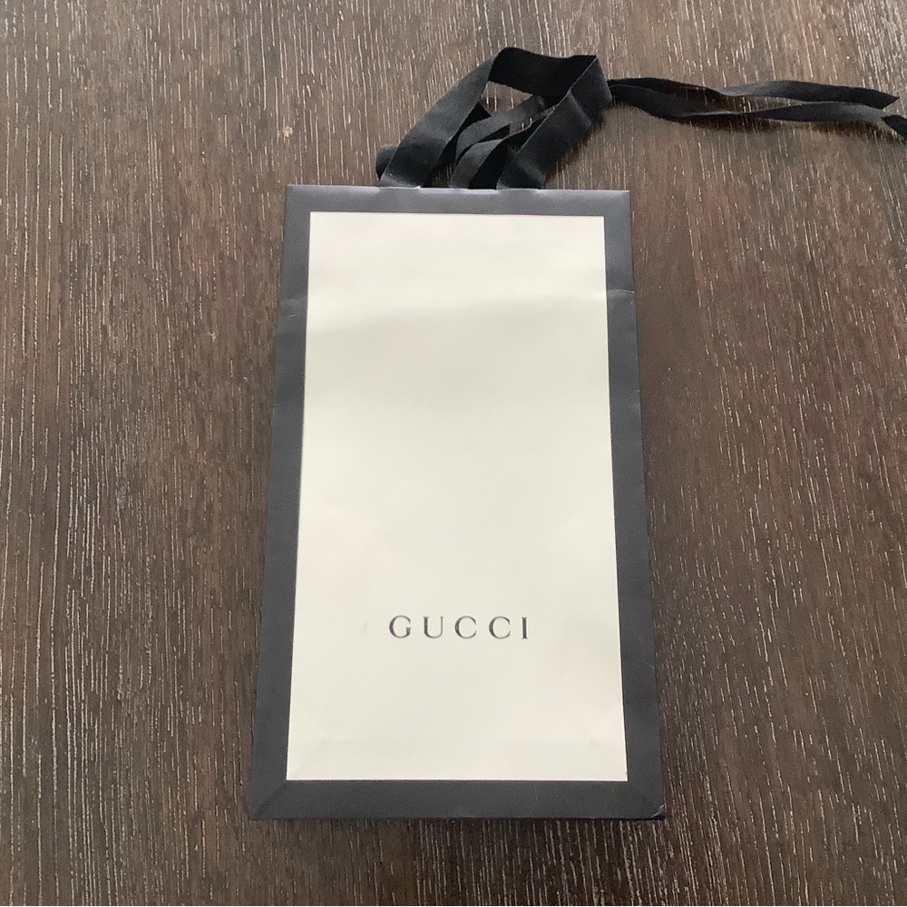 Authentic Gucci shopping bag